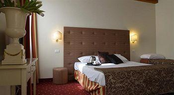 Franciscus Hotel Verona Exterior foto