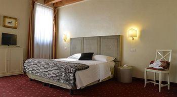 Franciscus Hotel Verona Exterior foto